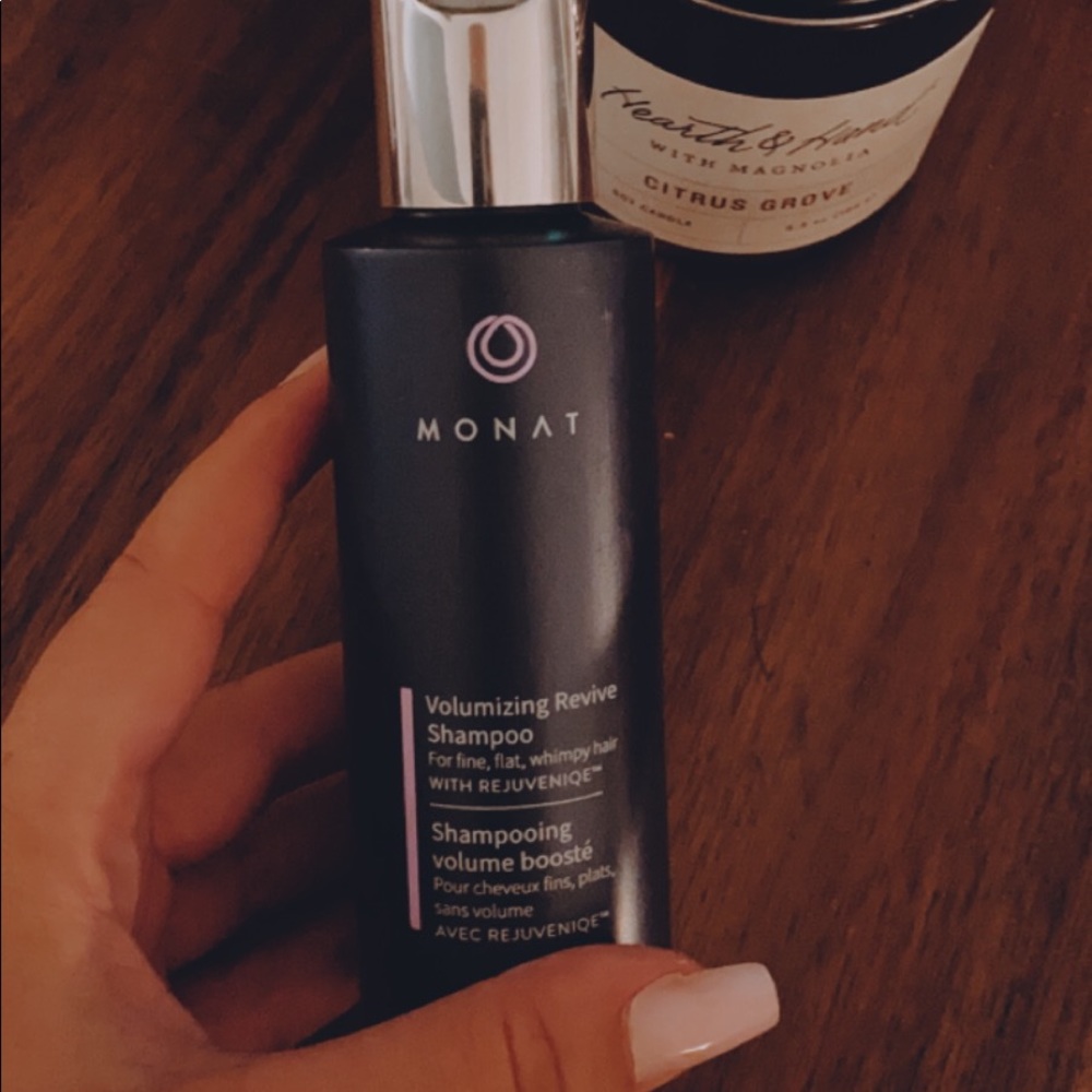 Monat Volumizing revive shampoo!